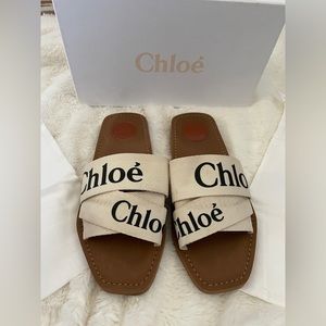 Chloe Woody flat mule sandal in beige/black